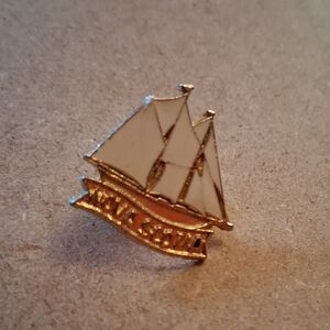 Gold Nova Scotia Ship Pin